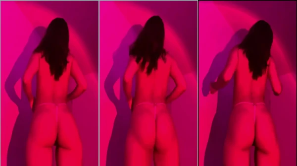 Essa QueenVickygx vai te deixar muito excitado