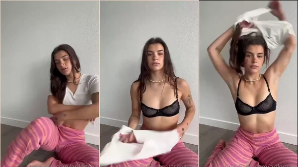 Ariel Kytsya video fazendo strip gostoso