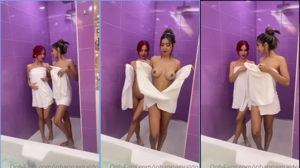 Johanna Giraldo com uma novinha no banheiro só de toalha