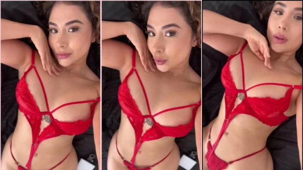 A valenfernandezrg adora exibir todo seu charme e beleza