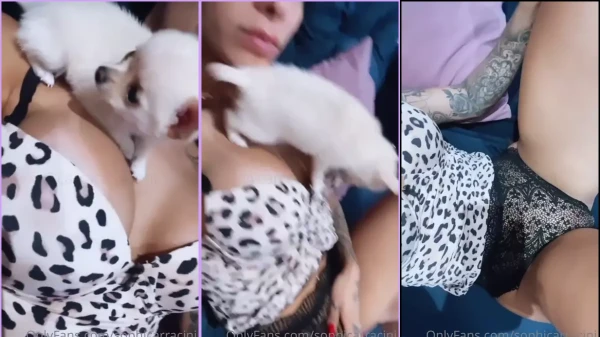 Vídeo da Sophia Carracini, exibindo as pernas de um jeito bastante provocante