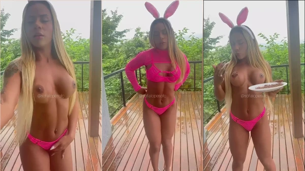 Vídeo sexy da Sofia Lopes de maiô rosa arrasando na passarela!