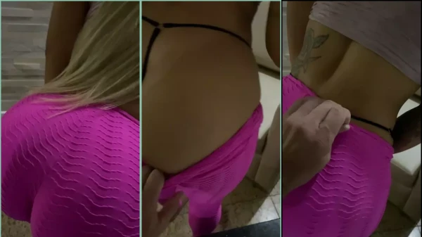 Vídeo quentíssimo com a gata Luna Salvatori recebendo uma apalpada na bumbum