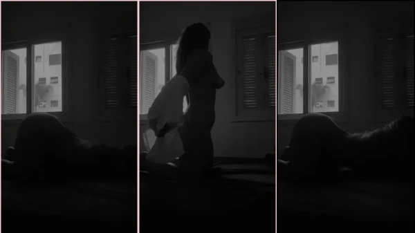 Emili Magnus em um video caseiro bem atrevido se despindo
