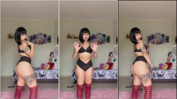 Kinechan, sua delícia gótica, tá arrasando com esse corpinho exibido!