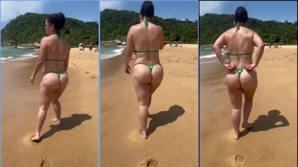 Vídeo da Kah Kampa toda maravilhosa na praia!