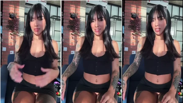 Vídeo sexy da Malelly de saia sem underwear