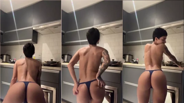 Vídeo ousado da Malelly mostrando tudo!
