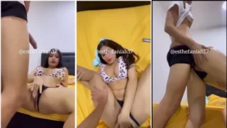 Esthefania em vídeos quentes fazendo um boquete caprichado enquanto leva uma pirocada forte!