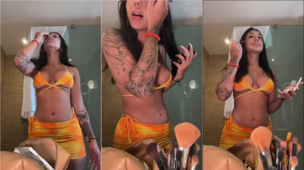 Leticia Castro, toda bonitinha e cheia de charme, tá causando!