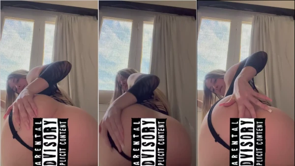 OnlyFans da Kattya de quatro mostrando seu bundão rosado