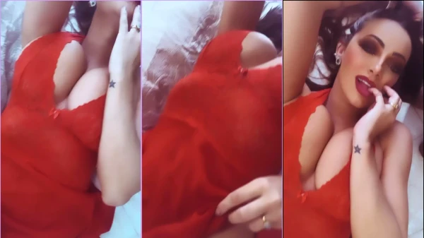 Jessica Patez em um vídeo sensual de vestido vermelho, se provocando