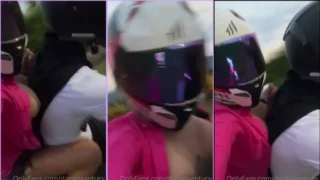 Daniela Antury dando uma de safadinha e passando os peitinhos no moto Uber