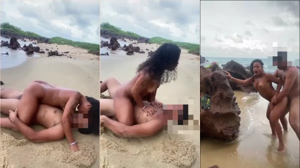 Jessica Karoline teve um momento delícia na praia