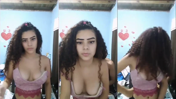 Maaviih se mostrando ao vivo no Insta