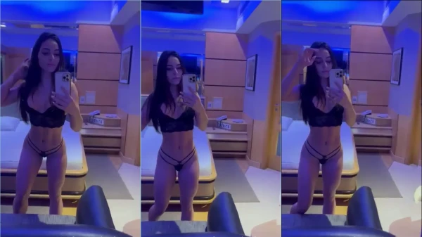 Vazou a Stefy Rose e ela apareceu na net quase pelada