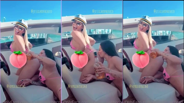 Jessica Pacheco na lancha, se jogando na diversão!